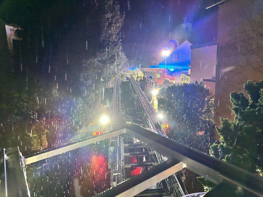 24-03-27 23-07-12 8800.jpg